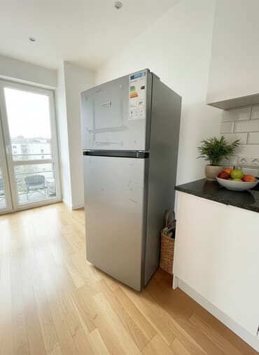 рожковая кофеварка с автоматическим капучинатором: Холодильник Двухкамерный — 1