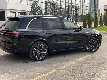 camry 5: Lixiang L8: 2025 г., 1.5 л, Автомат, Электромобиль, Кроссовер — 3