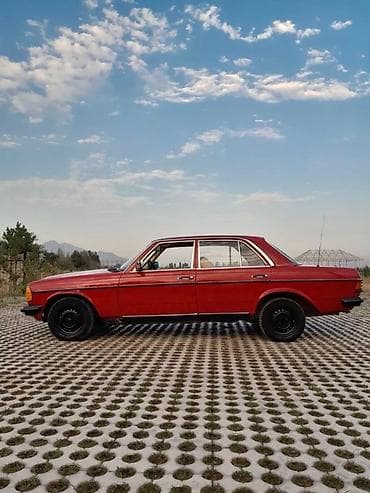 w210 e320: Mercedes-Benz W123: 1981 г., 2 л, Механика, Дизель, Седан — 4