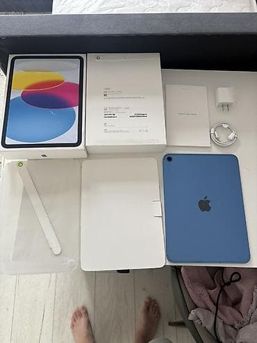 Планшеты: Планшет, Apple, память 128 ГБ, 10" - 11", 4G (LTE), Новый, Классический цвет - Синий — 1