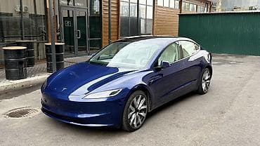 один: Tesla Model 3: 2025 г., 0.1 л, Вариатор, Электромобиль, Седан — 4