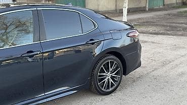 киа карнивал 2022: Toyota Camry: 2021 г., 2.5 л, Автомат, Бензин, Седан — 3