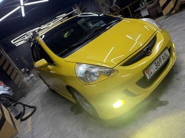 Продажа авто: Honda Jazz: 2008 г., 1.4 л, Вариатор, Бензин, Хэтчбэк — 3