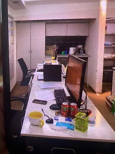 джале: Продается подвальное помещение в районе Джал 15 по Ахунбаева общей — 4