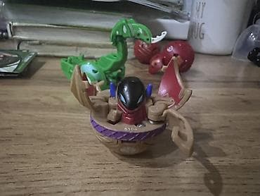 инкубацыоное яйцо: Набор фигурок Bakugan с картой-активацией. Состав и особенности: - 2 — 9