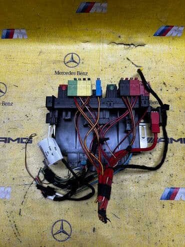 набор ключей на авто: Блок предохранителей Mercedes-Benz 2004 г., Б/у, Оригинал, Япония — 3