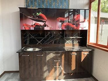 пластиковый круглый стол: Кухонный гарнитур, Б/у, цвет - Коричневый — 4