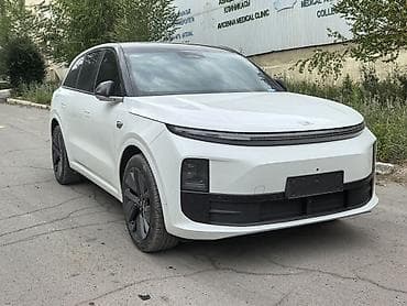 wuling mini ev: Lixiang L6: 2024 г., 1.5 л, Автомат, Гибрид, Кроссовер — 2