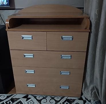 Детский комод, Б/у, С пеленальным столиком, ЛДСП, цвет - Коричневый