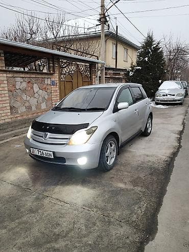 subaru forester 2001: Toyota ist: 2003 г., 1.5 л, Автомат, Бензин, Хэтчбэк — 1
