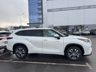 фотохромные очки: Toyota Highlander: 2020 г., 2.5 л, Автомат, Гибрид, Кроссовер — 13