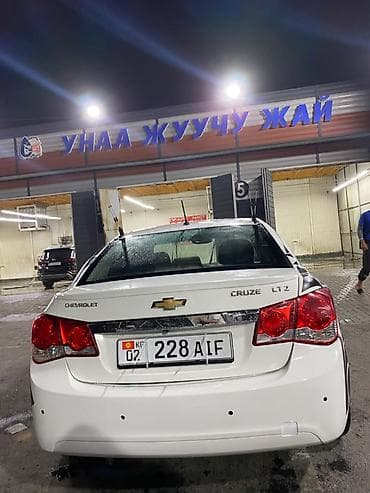 Chevrolet Cruze: 2012 г., 1.6 л, Автомат, Бензин, Седан — 9
