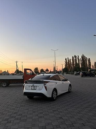 Унаа сатуу: Toyota Prius: 2018 г., 1.8 л, Робот, Гибрид, Хетчбек — 7