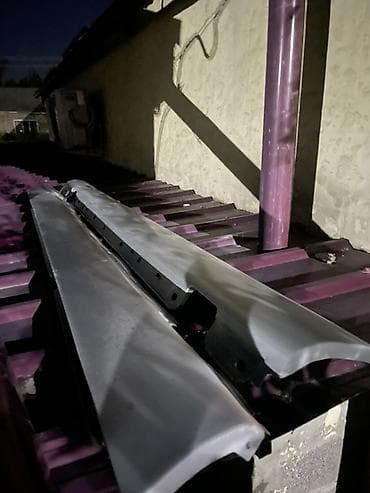 r17 mekab: Наружные накладки порогов Mercedes-Benz, 2002 г., Б/у, Оригинал — 1