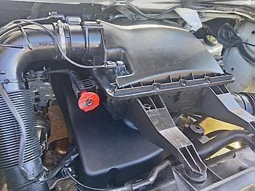 kia corento: Легкий грузовик, Mercedes-Benz — 10