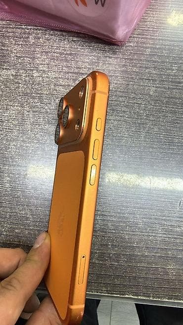 nokia e90: IPhone 17 Pro, Б/у, 256 ГБ, Оранжевый, Зарядное устройство, Защитное стекло, Чехол, 97 % — 7