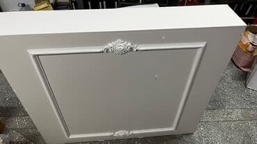 манекен для причесок: Продаю новый ресепшн-стойка для салона/офиса г. Ош — 1