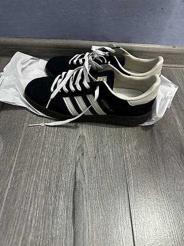 Мужские кроссовки, 40, Adidas, Новый, цвет - Синий, Самовывоз