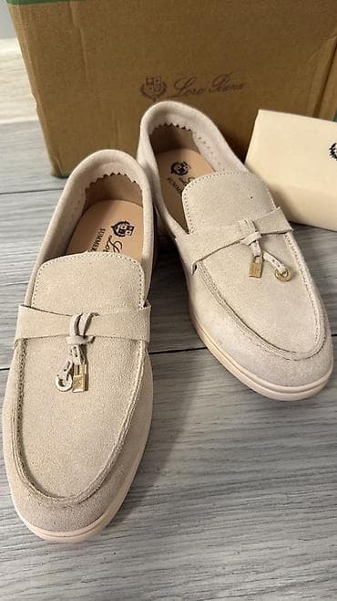 Лоферы, 38, Loro Piana, Новый, цвет - Бежевый, Платная доставка