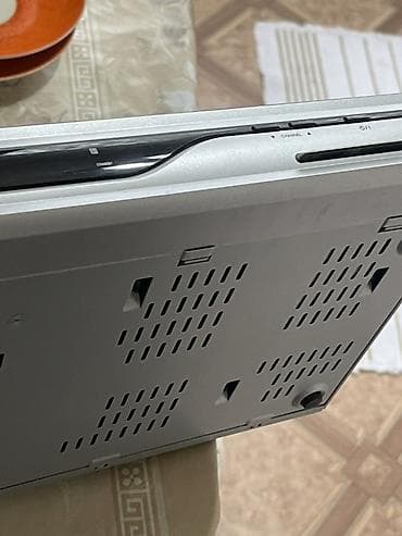 внешний dvd rom: Портативный DVD-плеер с ТВ‑тюнером (DVB) - Компактный корпус с — 2