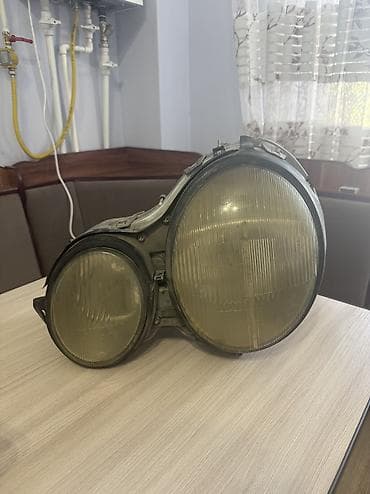 Передняя левая фара Mercedes W210

#210 #фара #стоп