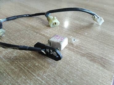 запчасти на тойота сурф в бишкеке: Toyota Surf 130 реостат печки, Тойота Сурф 130 резистор См.Фото — 1