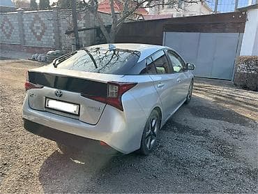 Продажа авто: Toyota Prius: 2019 г., 1.8 л, Вариатор, Гибрид, Хэтчбэк — 5