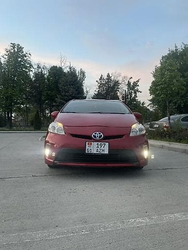 диспы: Toyota Prius: 2015 г., 1.8 л, Автомат, Гибрид, Хэтчбэк — 2
