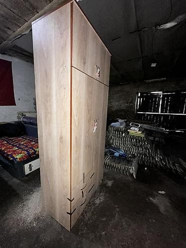 Башка эмеректер: Шкаф-купе/распашной, двухсекционный, из ЛДСП под светлый дуб. - — 2