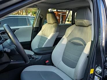 Toyota RAV4: 2019 г., 2.5 л, Автомат, Гибрид, Кроссовер — 7