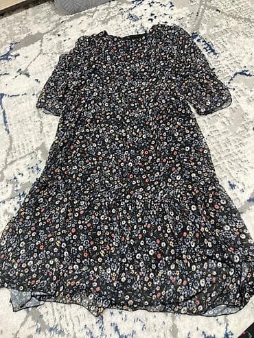 Женские рубашки новые, не носили. Размер не подошел либо просто лежат — 7