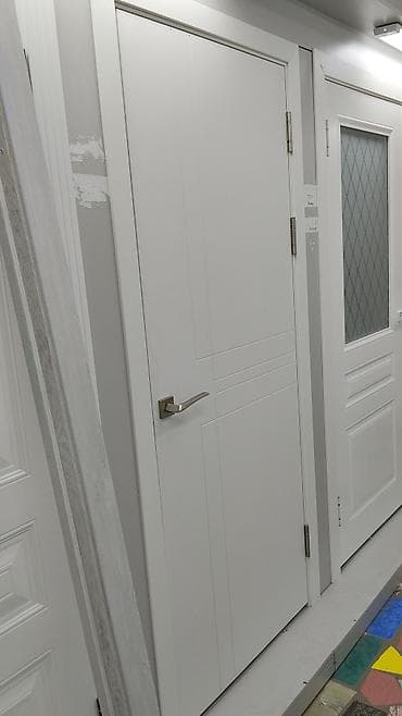 Межкомнатная дверь, современный минимализм - Глухое полотно без