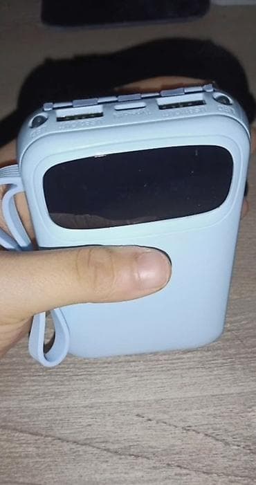 Уюлдук телефондор жана аксессуарлар: Универсальный пауэрбанк 20W с встроенными кабелями Продаются срочно по — 5