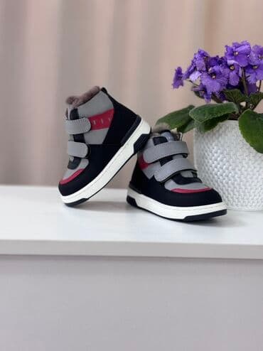 брендовый обувь: Детские зимние ботинки - Модели: черные полусапожки на молнии спереди — 7