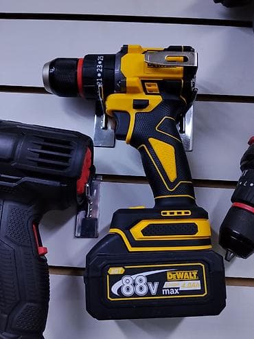 Аккумуляторная дрель‑шуруповерт DeWalt XGT 88V - Тип: бесщеточная at lalafo.kg Аккумуляторная дрель‑шуруповерт DeWalt XGT 88V - Тип: бесщеточная