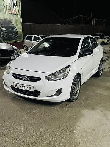 yamaha r7: Hyundai Solaris: 2011 г., Ручные, Бензин, Седан — 3