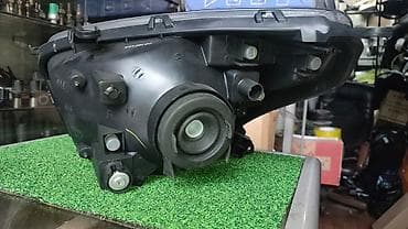 рафия: Комплект передних фар Toyota 2004 г., Новый, Аналог — 2