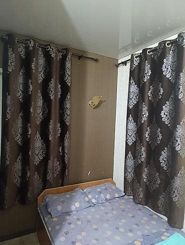 Сдаются компактные комнаты посуточно. Описание: - Комнаты с