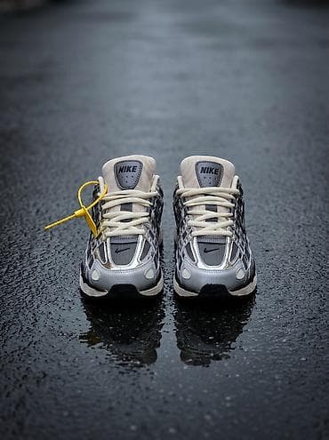 Мужские кроссовки, 40, Nike, Новый, цвет - Серый, Платная доставка