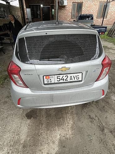 Продажа авто: Chevrolet Spark: 2016 г., 1 л, Вариатор, Бензин, Хэтчбэк — 5