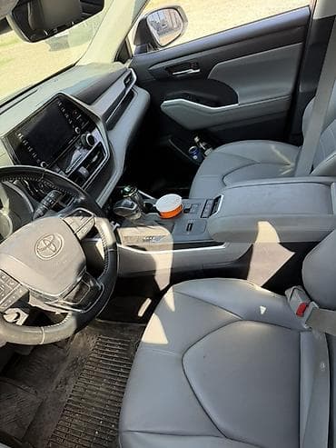 Toyota Highlander: 2020 г., 2.5 л, Автомат, Гибрид, Кроссовер — 3