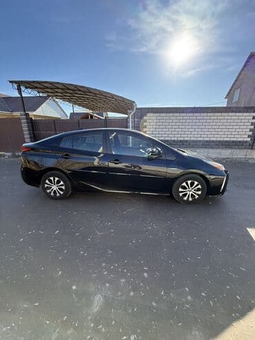 диски на естима: Toyota Prius: 2022 г., 1.8 л, Вариатор, Гибрид, Хэтчбэк — 4