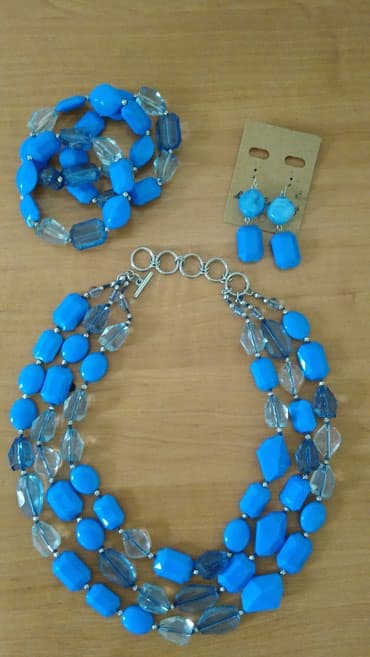 свадебное платье трансформер 2 в 1: Колье можно надеть как бусы +серьги+3браслета ! 3/1
Орифлейм — 1