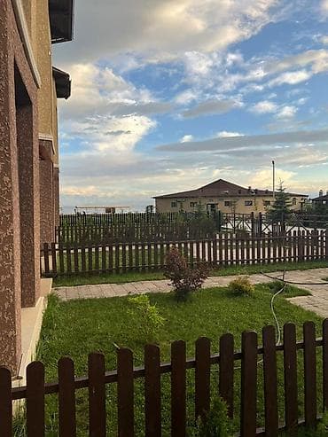 Чок-Тал .Лазурный берег 🏝️ 6-7 человек Таунхаус с собственным at lalafo.kg Чок-Тал .Лазурный берег 🏝️ 6-7 человек Таунхаус с собственным