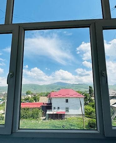кввр: 1‑комнатная квартира с видом на горы. Планировка и помещения: - — 1