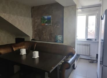 дом даром: Үй, 80 кв. м, 3 бөлмө, Риелтор, Косметикалык оңдоо — 1