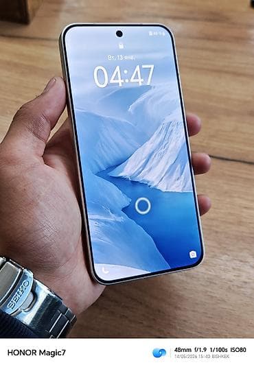Vivo X300, Б/у, 256 ГБ, цвет - Белый, 2 SIM — 2