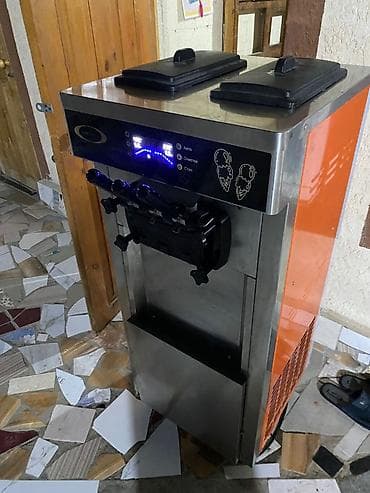 Профессиональный аппарат для мягкого мороженого BQL-828-1 (панель M-96 — 2
