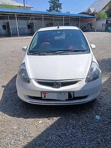 салон автомобиля: Honda Fit: 2003 г., 1.3 л, Автомат, Бензин, Хэтчбэк — 1