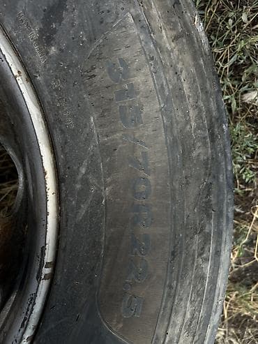 Грузовая шина 315/70 R22.5
 Пара с дисками — 2